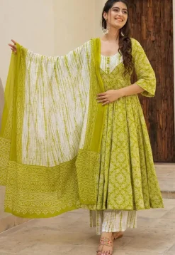 A-Line Suits>Utsav Fashion Bandhej Printed Muslin Cotton A Line Suit in Light Green