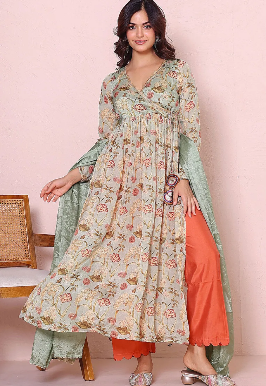 A-Line Suits|Party Wear>Utsav Fashion Digital Printed Chinon Chiffon A Line Suit in Green