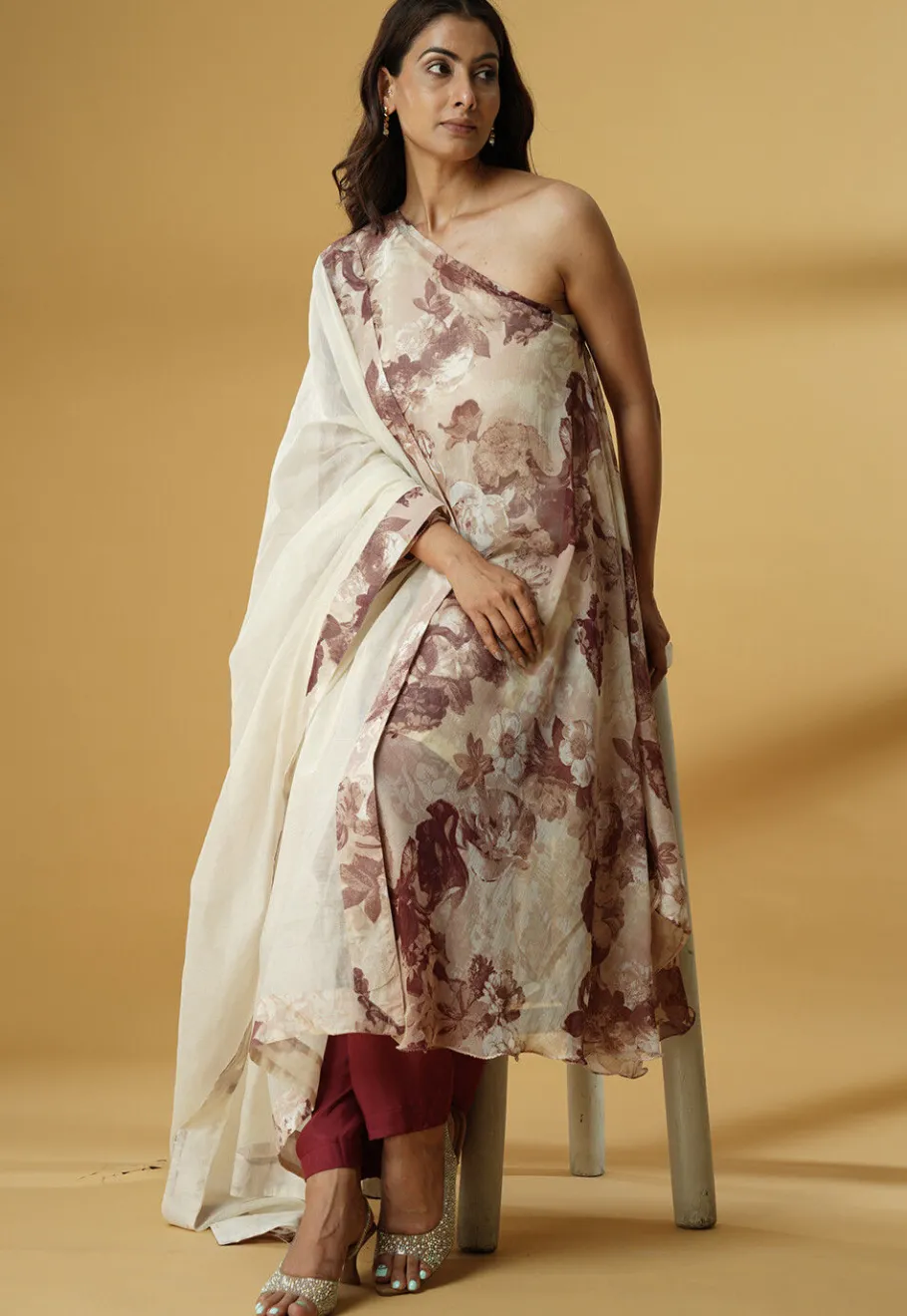 A-Line Suits|Party Wear>Utsav Fashion Digital Printed Georgette A Line Suit in Beige