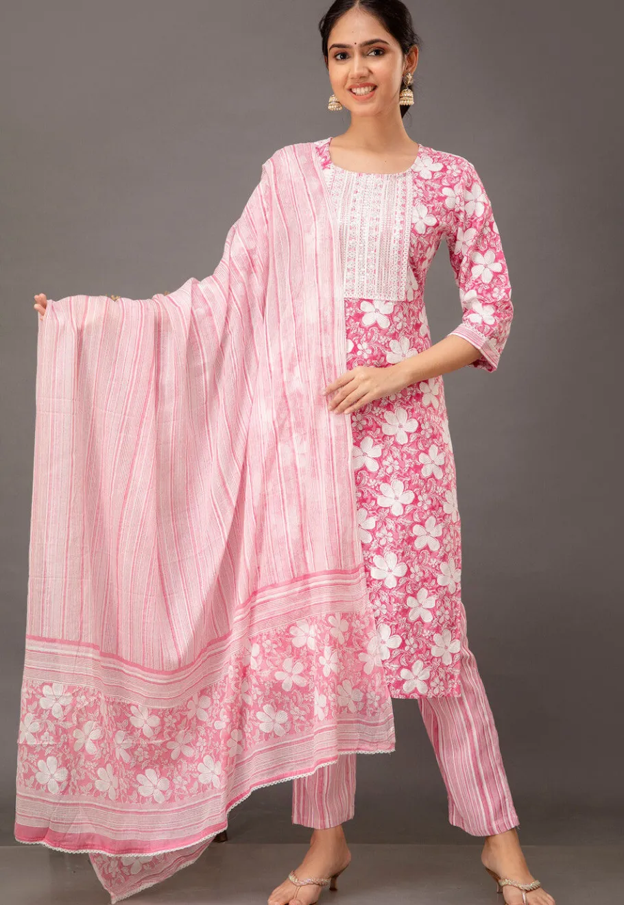 Casual Wear>Utsav Fashion Digital Printed Rayon Pakistani Suit in Pink