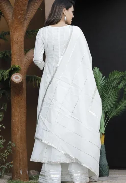 Casual Wear><noscript><img width=