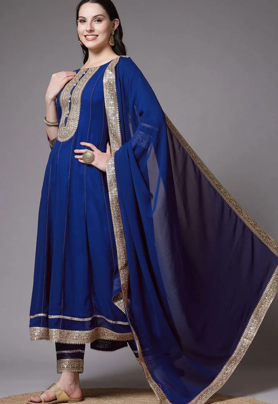Anarkali Style>Utsav Fashion Embroidered Georgette Anarkali Suit in Royal Blue